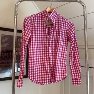 Frank & Eileen size small dark pink and white shirt.